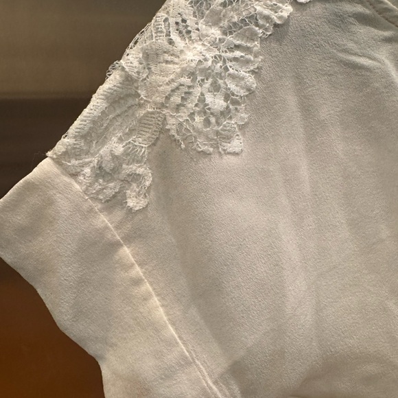 Aratta Silent Journey Light Green Floral Blouse w/Lace and Embroidery - Picture 8 of 9